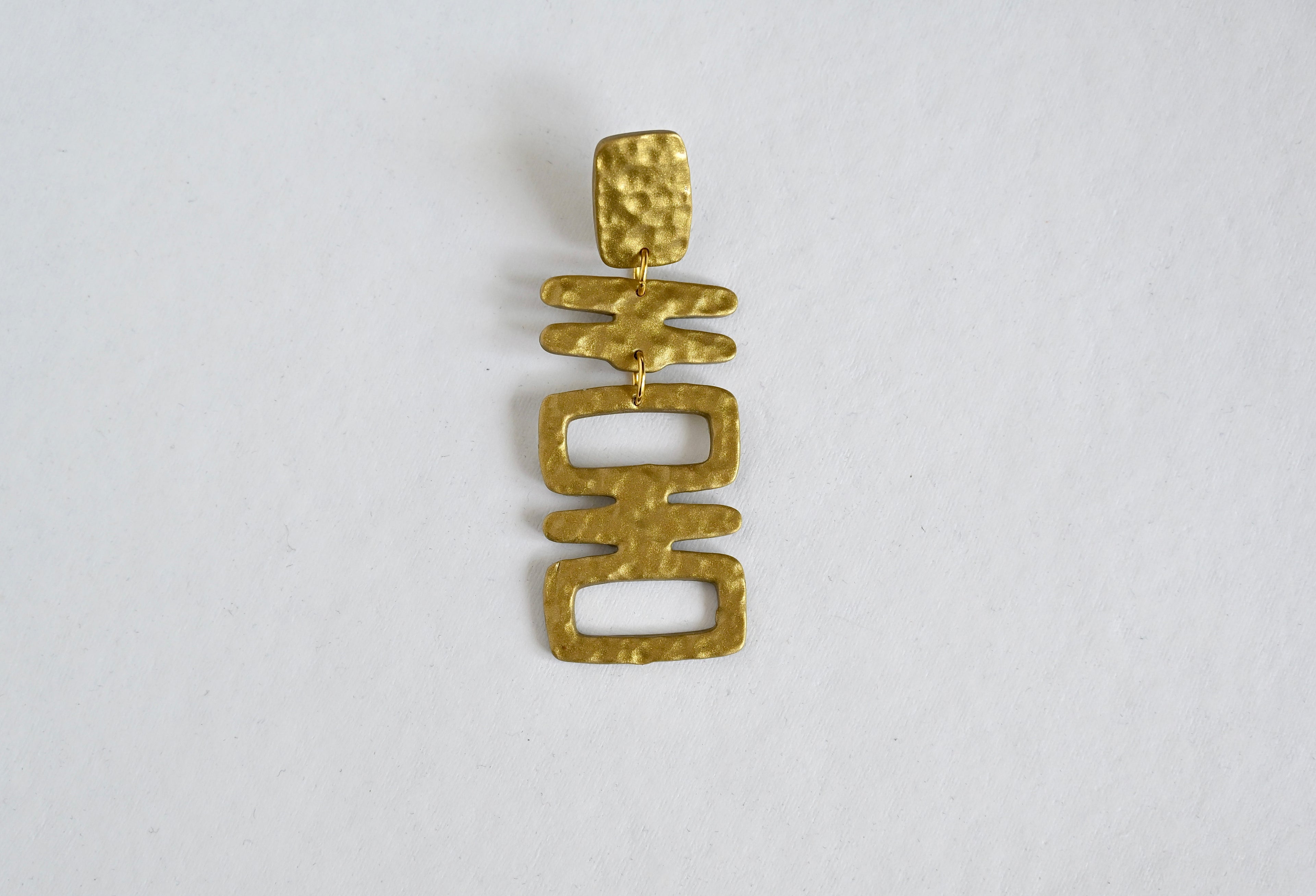 Hammered Gold No. 4
